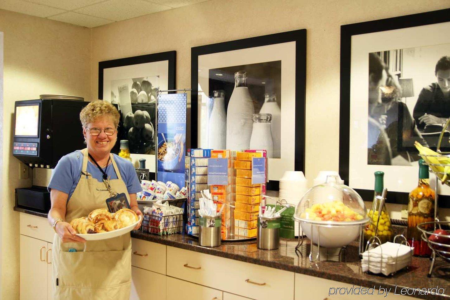 Hampton Inn Quakertown Restaurant bilde